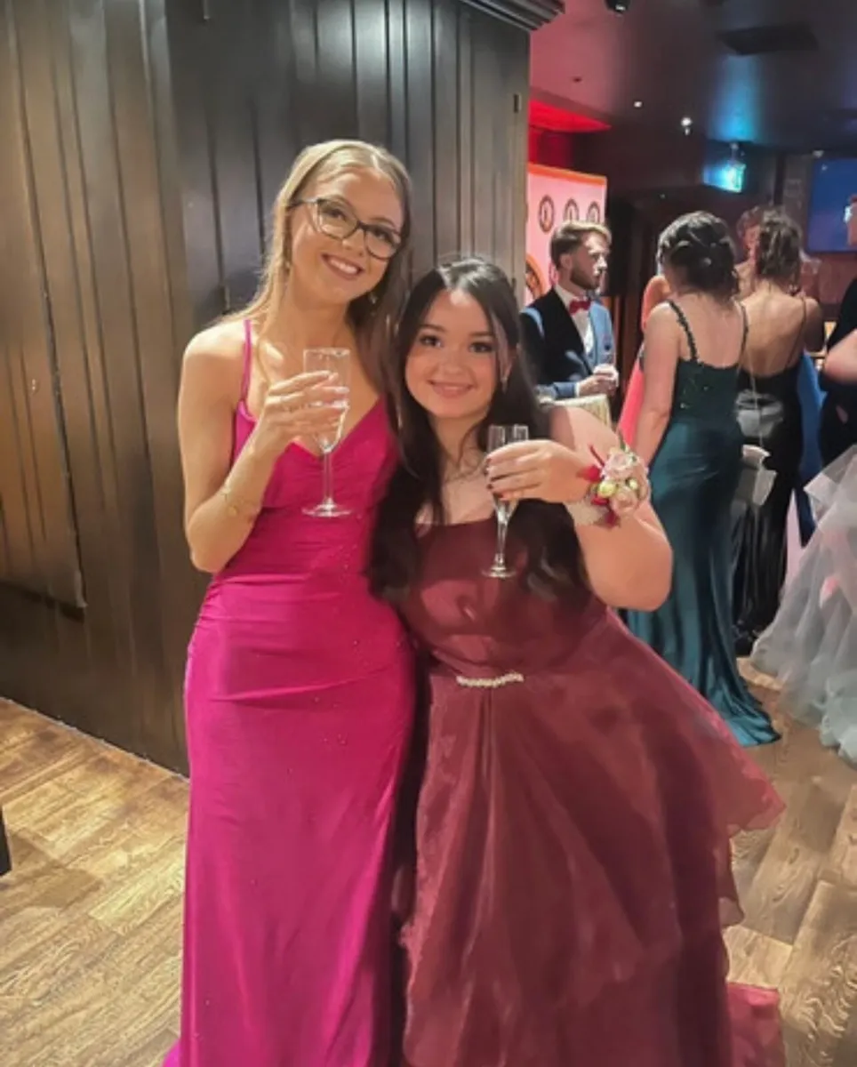 Burgundy debs dress - Image 3