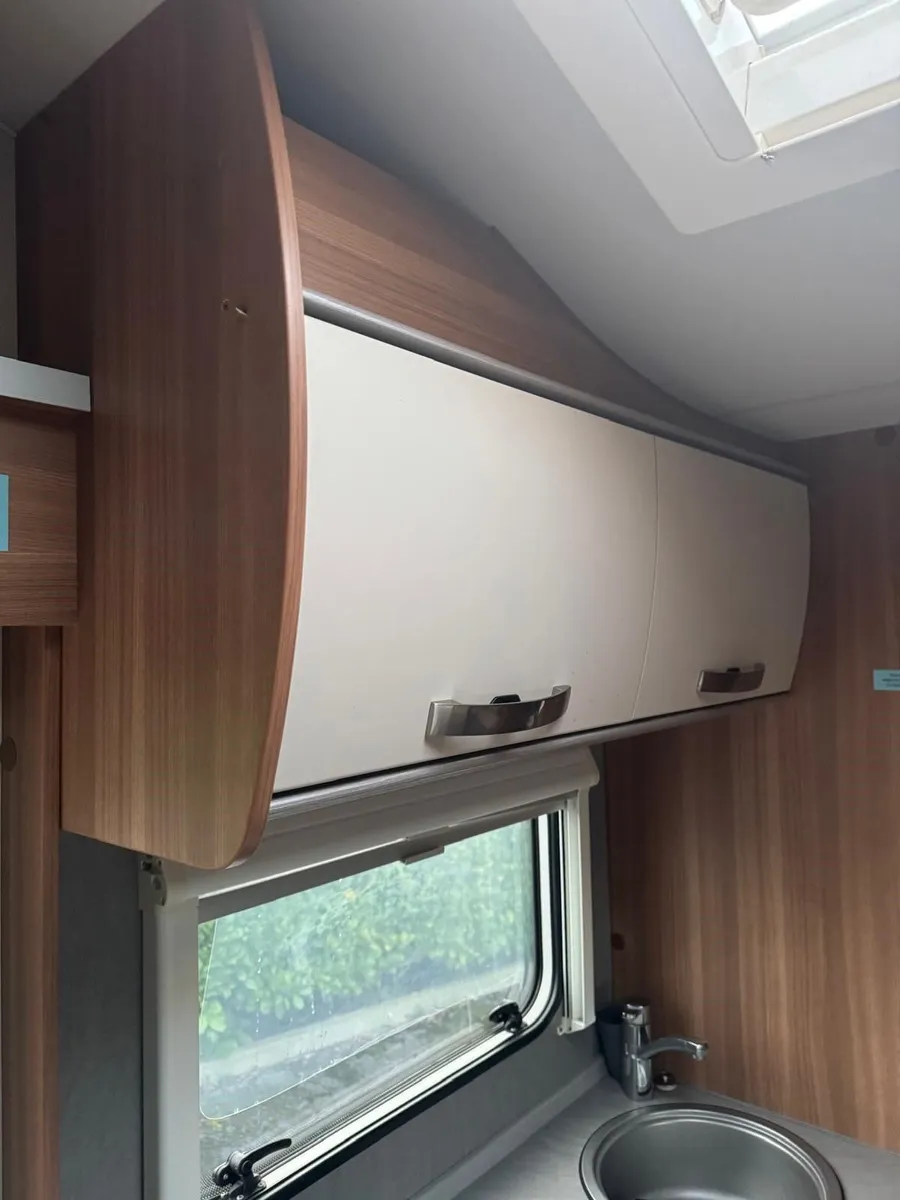 Weinsburg Cara Home 2021, 6 Berth, Campervan - Image 4