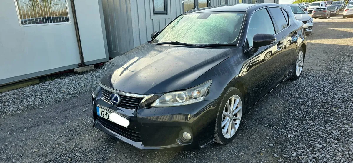 12 LEXUS CT200 HYBRID - Image 1