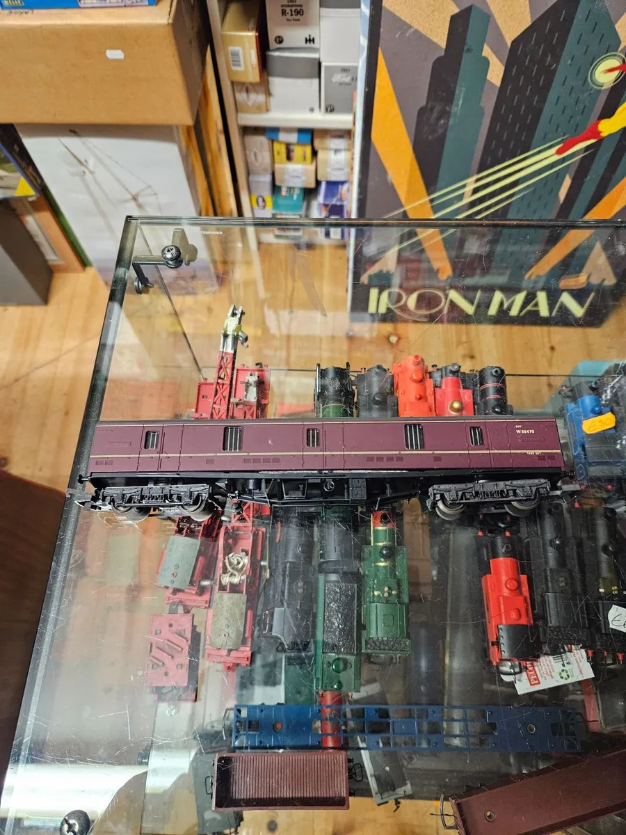 Hornby Lima OO Gauge Carraige