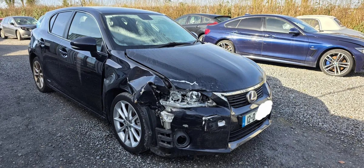 12 LEXUS CT200 HYBRID - Image 3