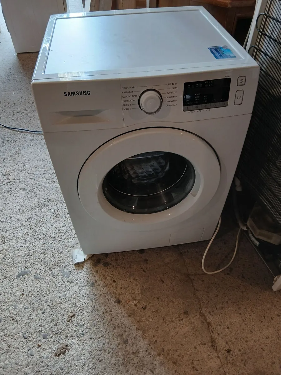 Washing machine and dryer - Image 3