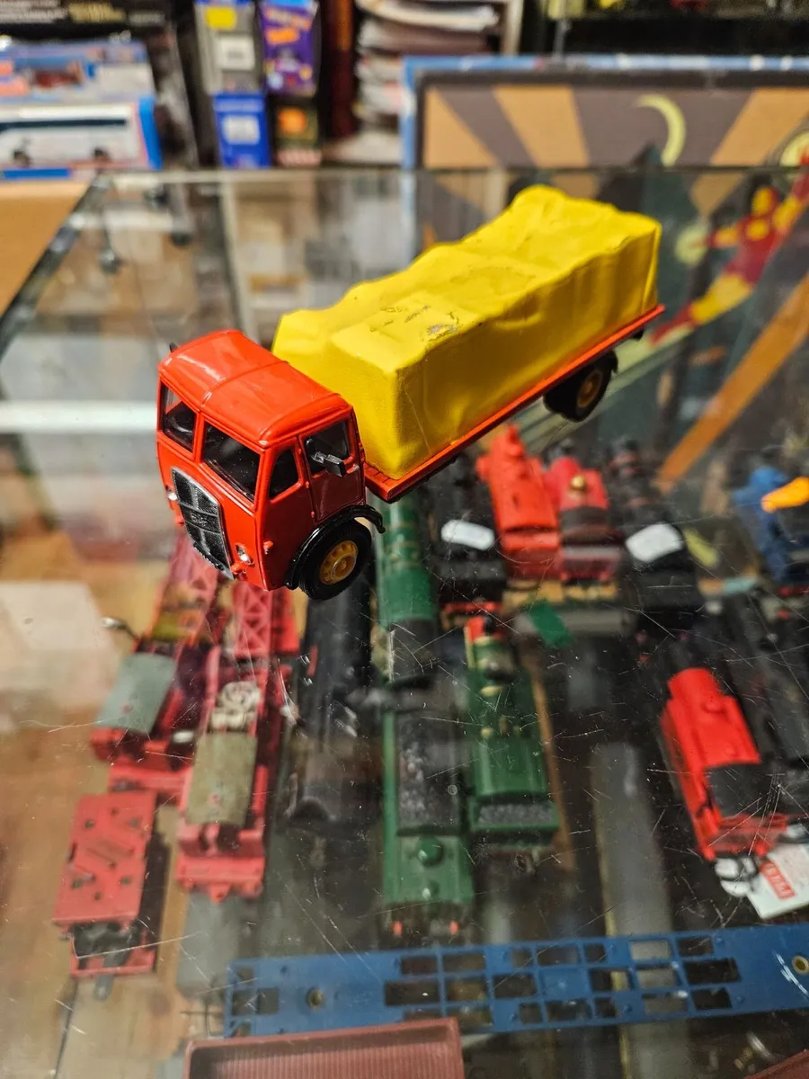 Corgi Code3 Truck - Image 2