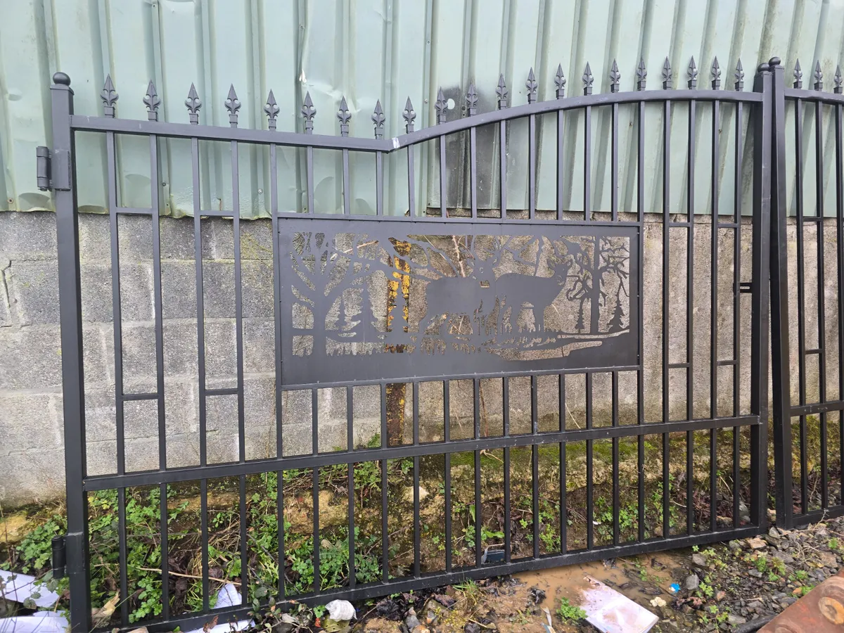 Metal Gates - Image 2