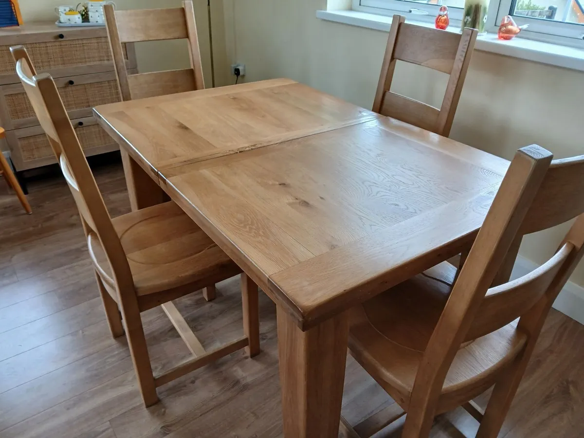 Dining table and chairs - Image 3
