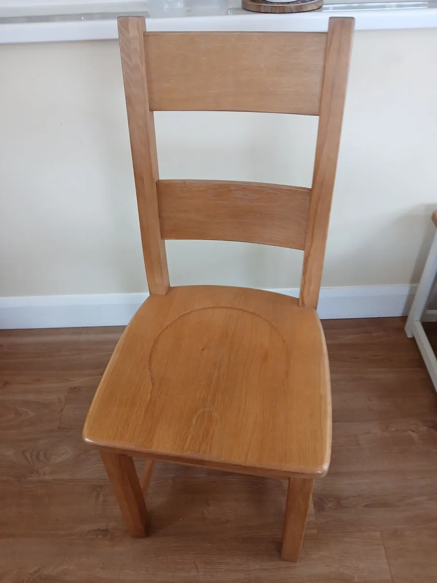 Dining table and chairs - Image 4