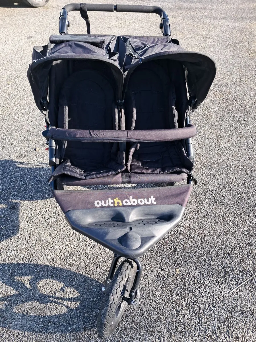 Out n About double buggy - Image 1