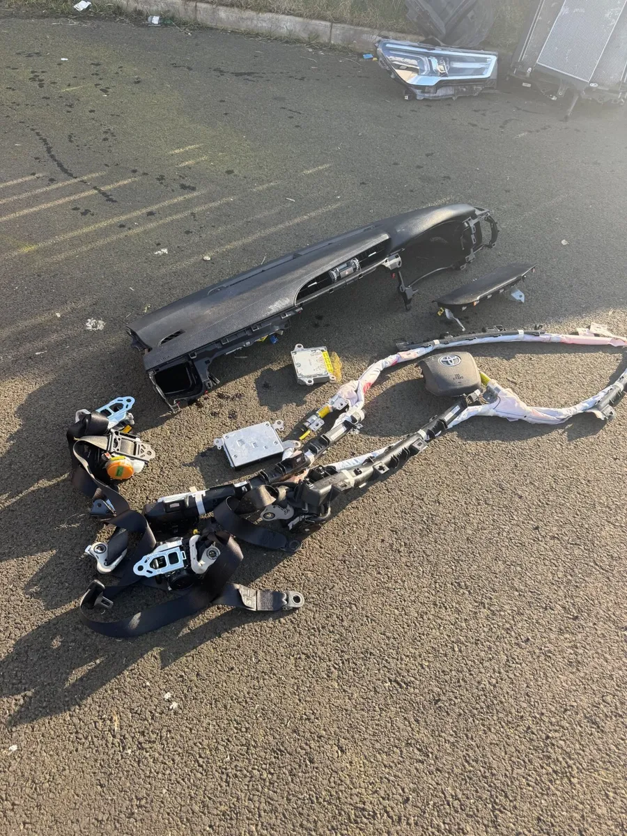 2023 Toyota Hilux parts - Image 2