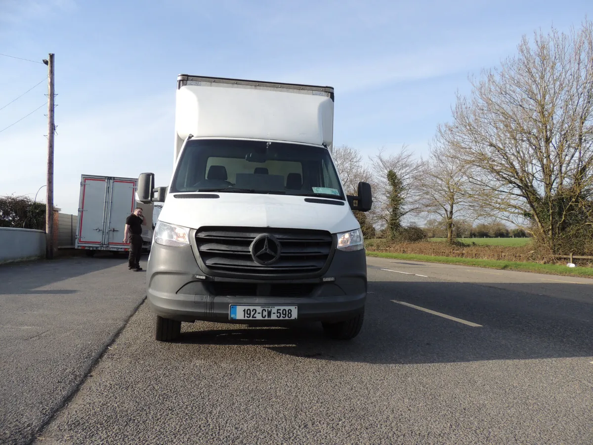 Mercedes-Benz Sprinter CURTAIN SIDE WITH TAIL LIFT - Image 2