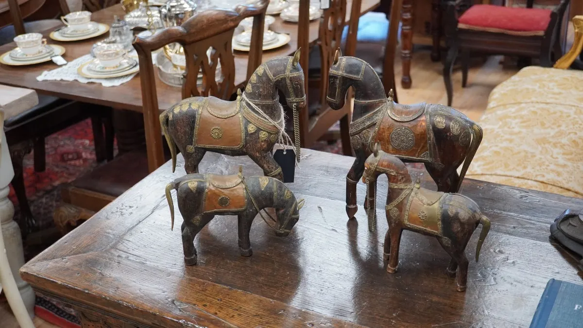 Vintage Indian Handcrafted Wooden Horse Family - Image 1