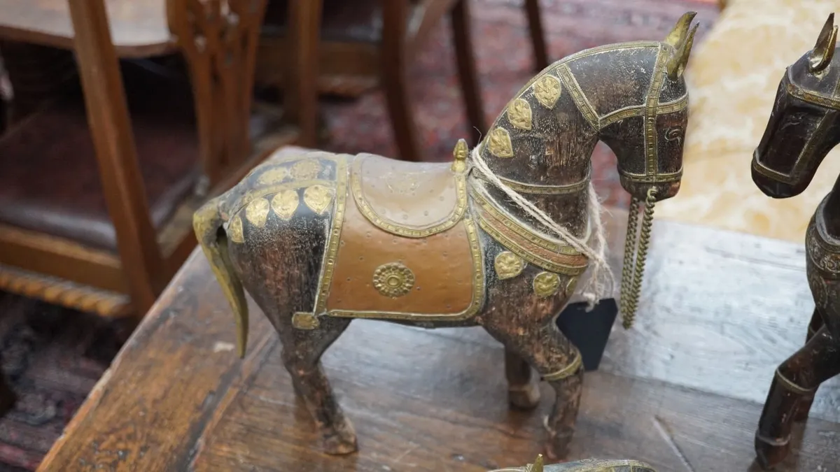 Vintage Indian Handcrafted Wooden Horse Family - Image 2