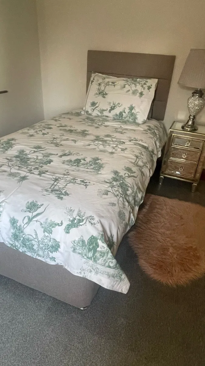 6 Single Duvet Covers - Image 2