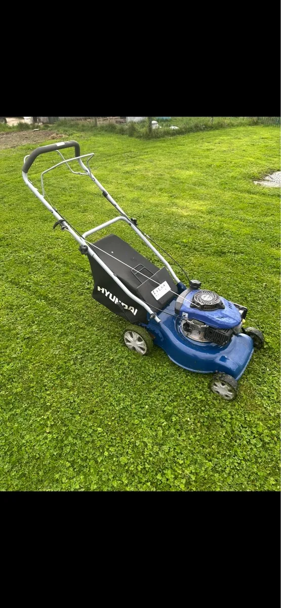 Hyundai 16” selfdrive lawnmower - Image 2