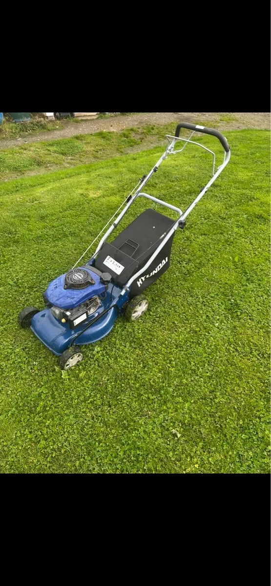 Hyundai 16” selfdrive lawnmower - Image 3