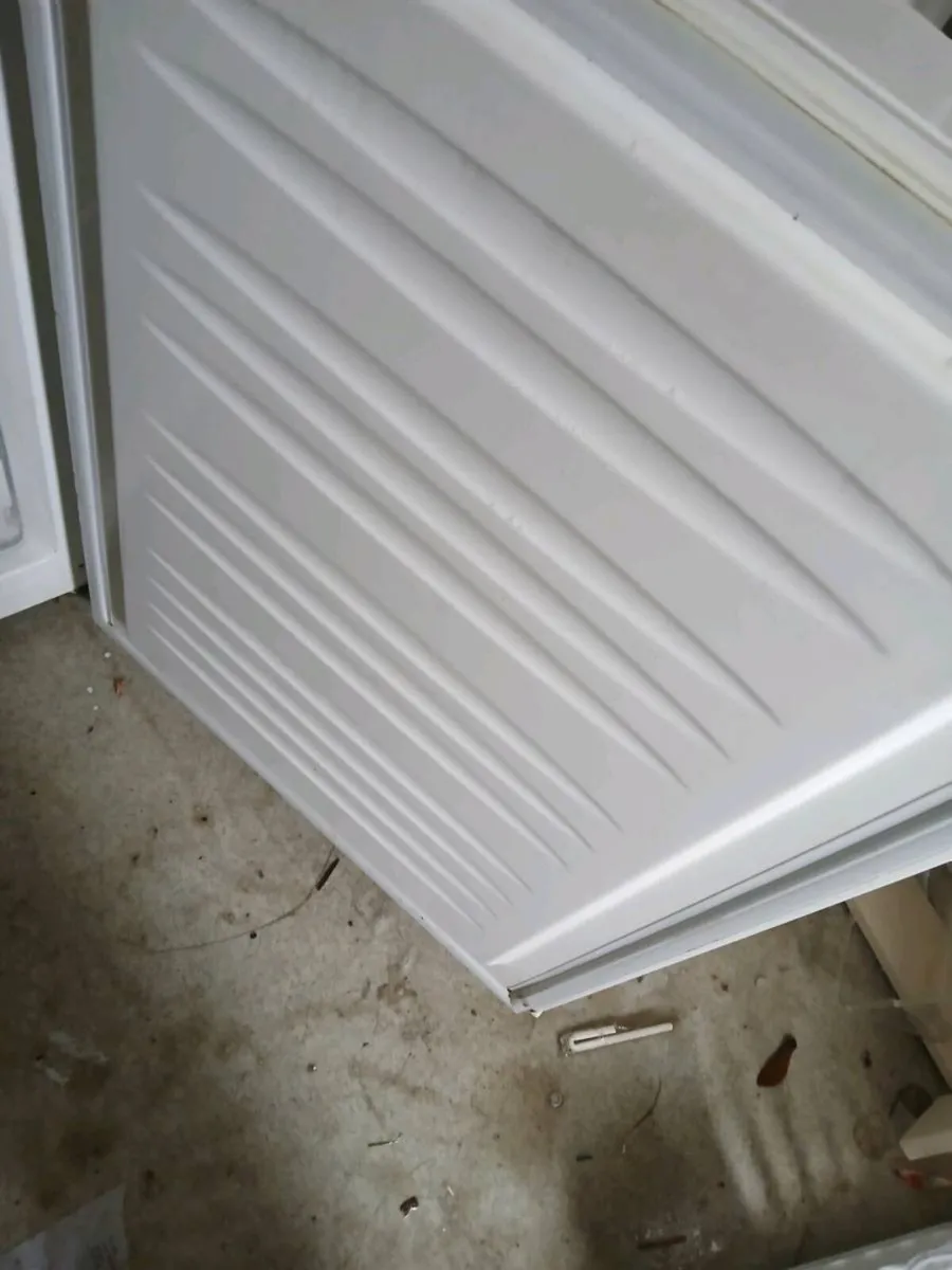 Fridge freezer - Image 4