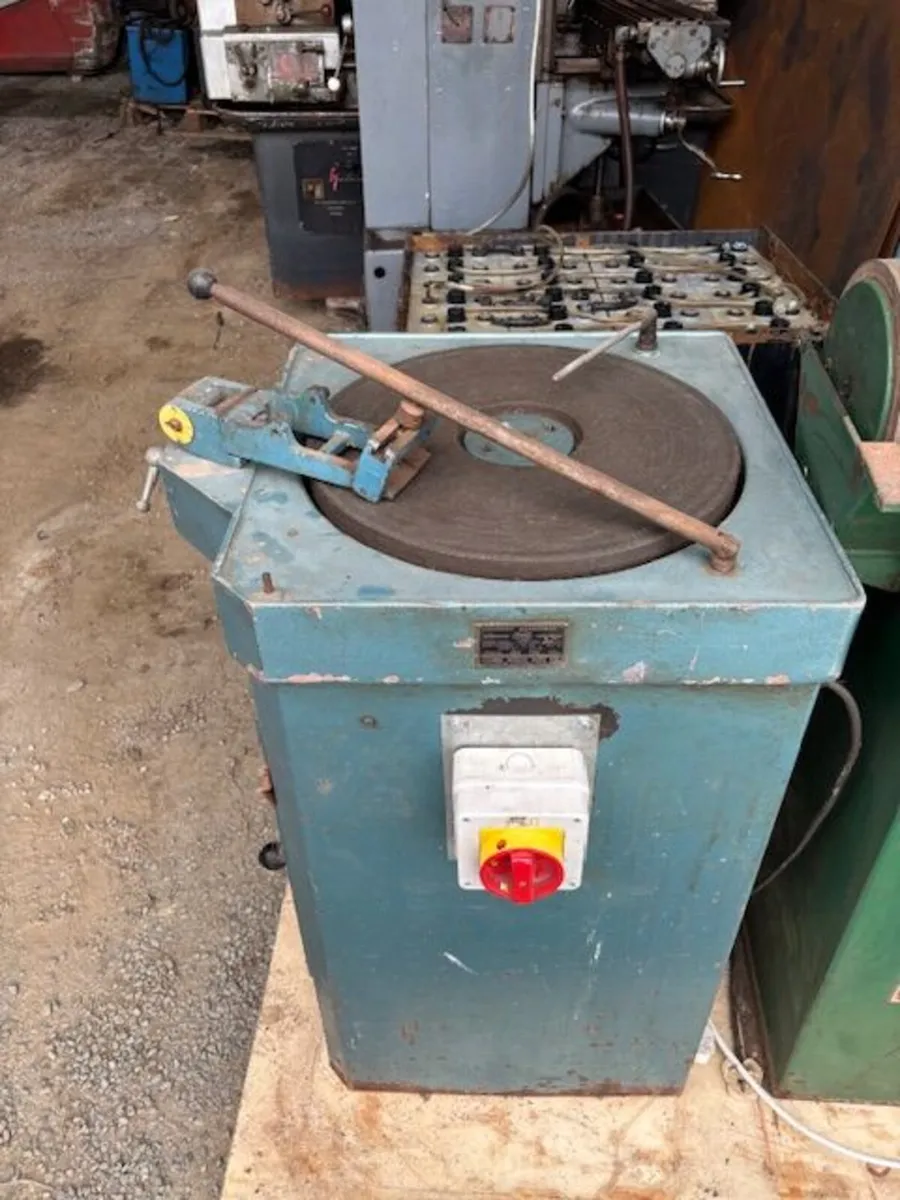 Pedestal Grinding stone - Image 3