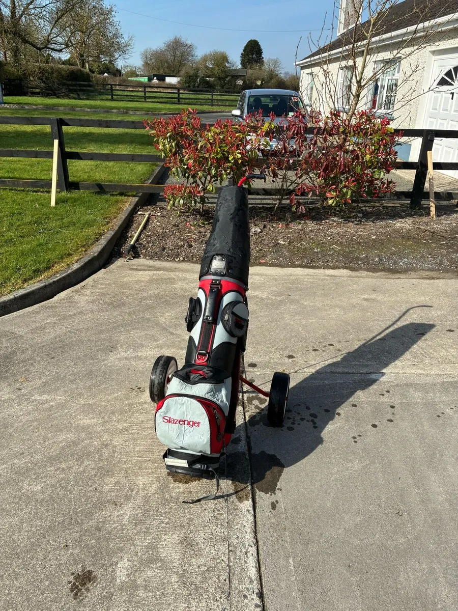Slazenger Bag and Trolie waterproof - Image 1
