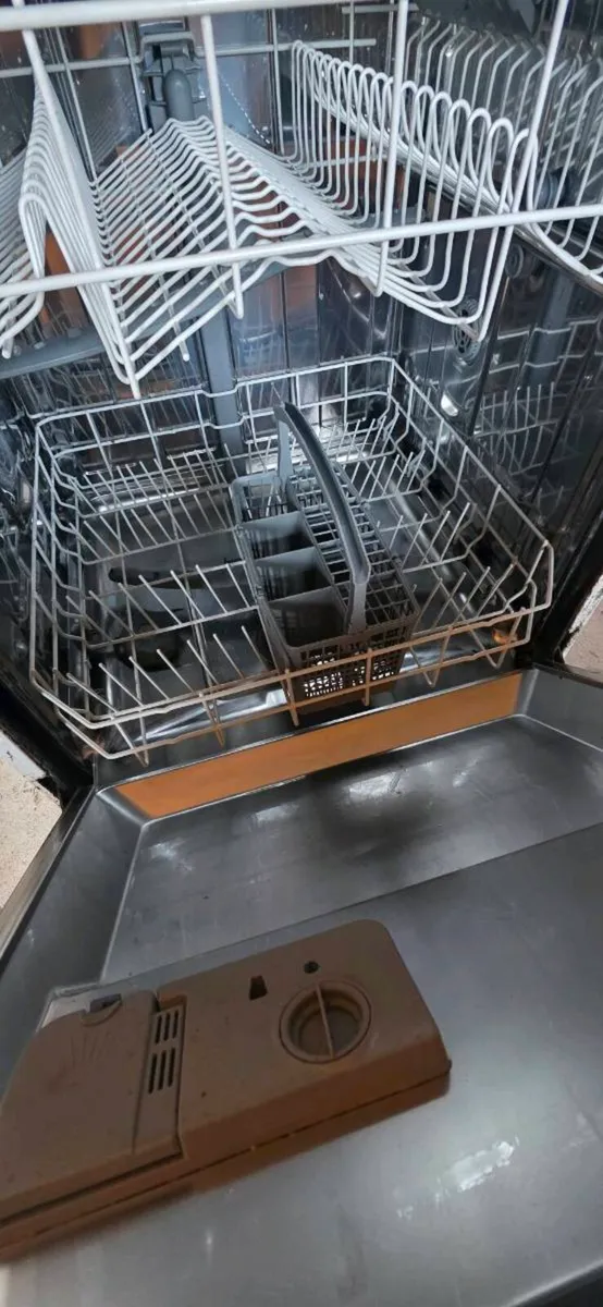 Dishwasher Whirlpool - Image 3