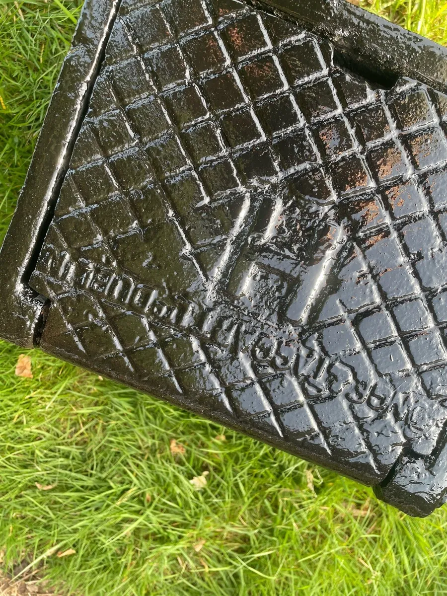 Cast iron pieces - Image 4