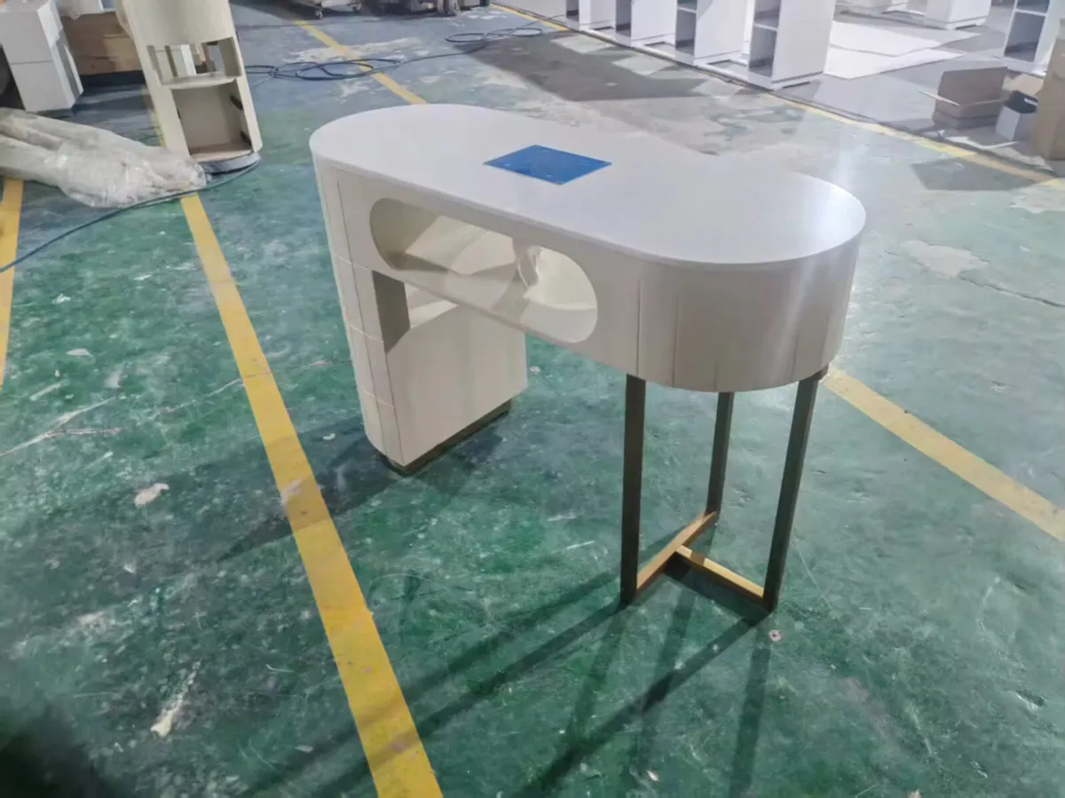 Professional Nail Table - Image 2