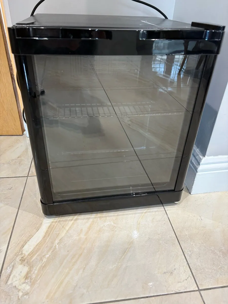 Counter top Drinks fridge - Image 1