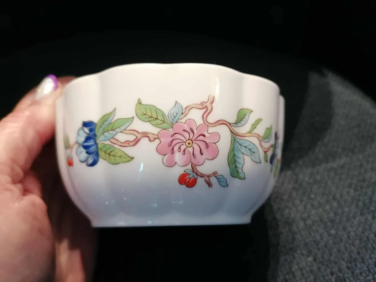 Aynsley Bone China Var-i-ete Bowl - Image 3