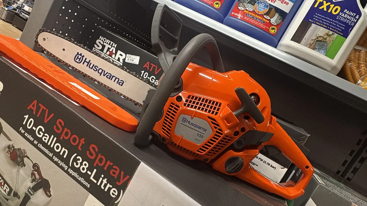 Husqvarna 135 Chainsaw - Image 1