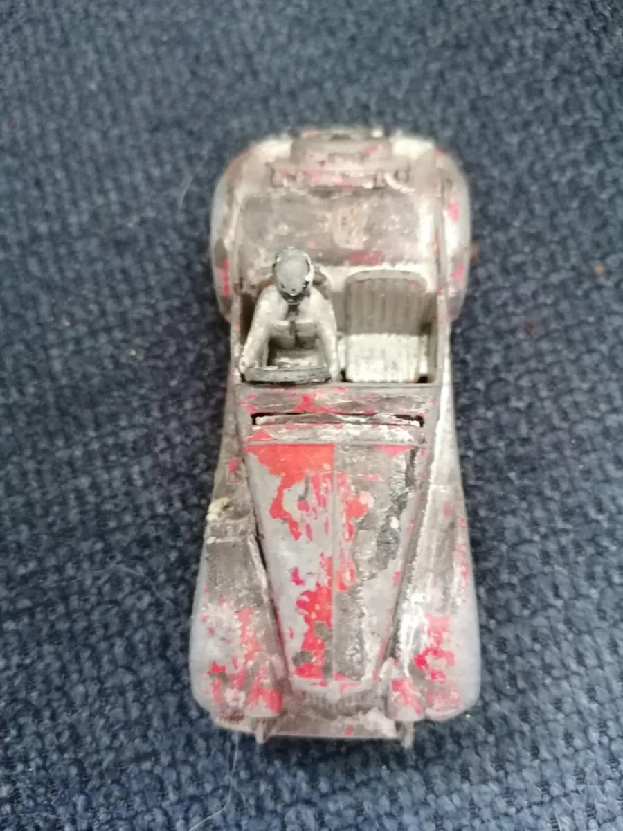 Dinky MG Midget 108 Collectable Car - Image 2