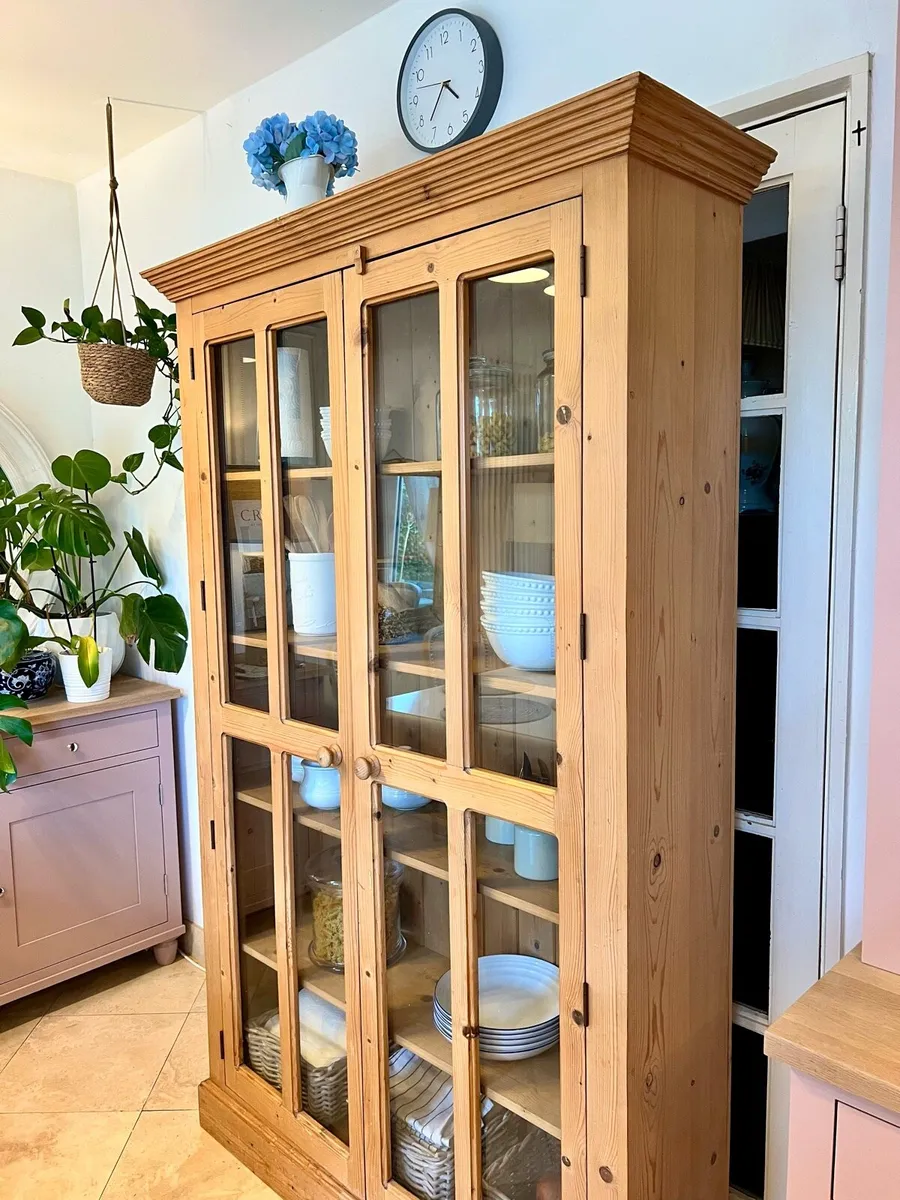 Vintage waxed pine cabinet - Image 4