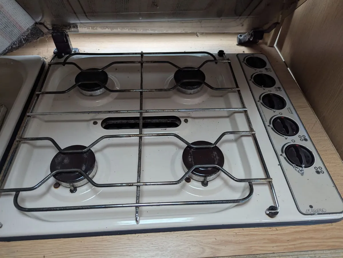 Caravan (faulty/broken) - Image 3