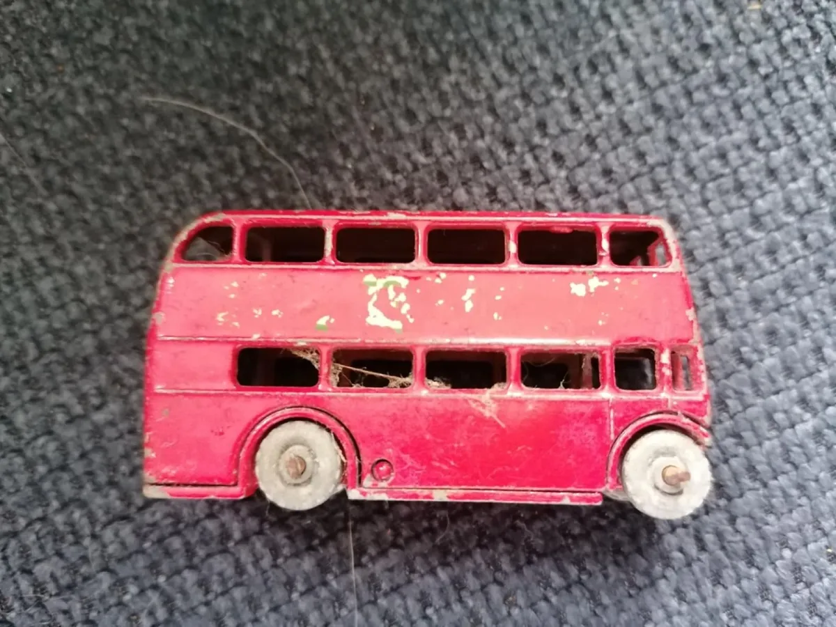 Vintage Matchbox No. 5 London Transport Bus - Image 4