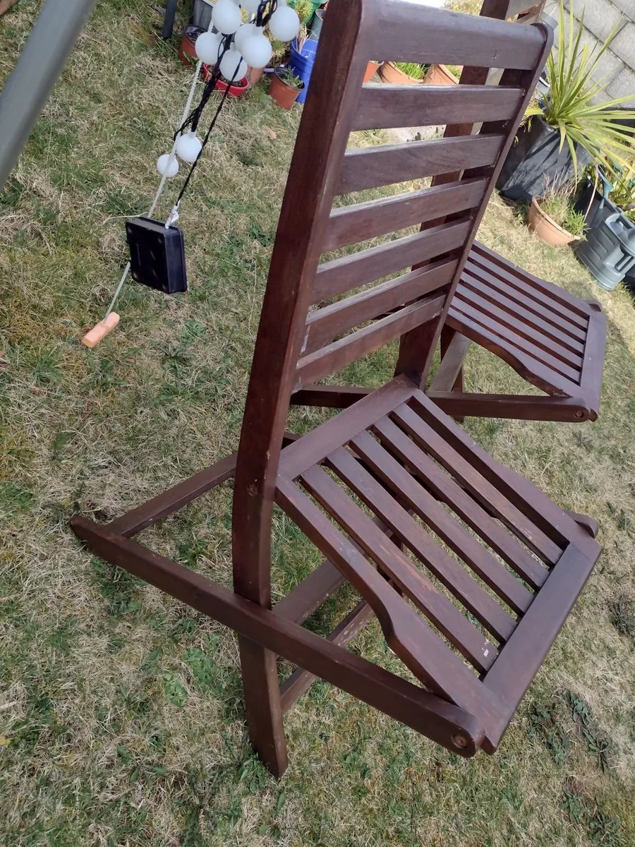 Wooden foldup garden/patio chairs - Image 3
