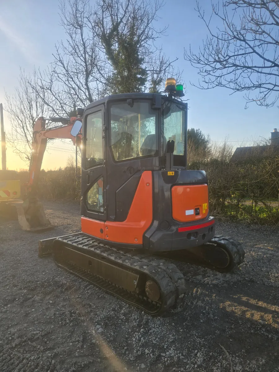 Hitachi ZX55 - Image 2