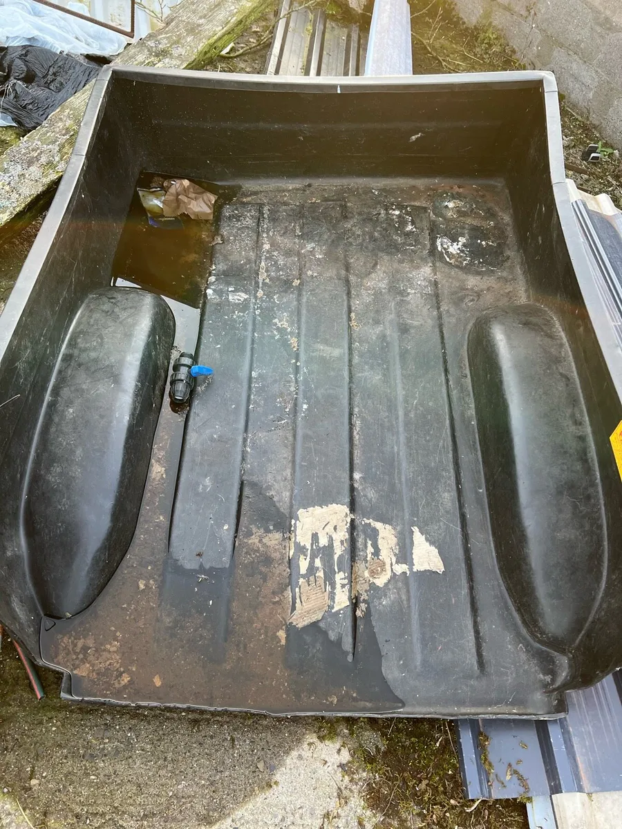 Land Cruiser lwb insert - Image 1
