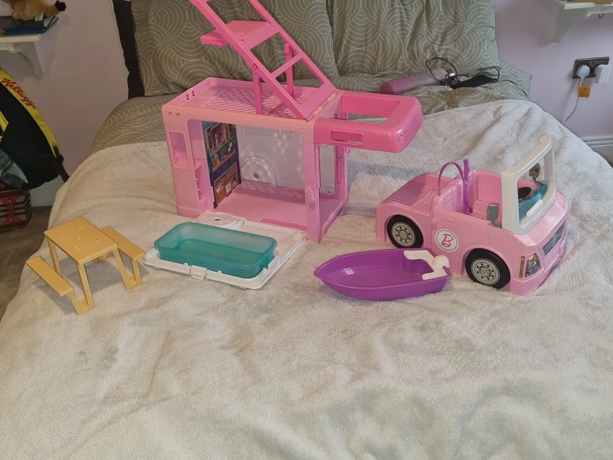 Barbie 3-in-1 Dream Camper - Image 3