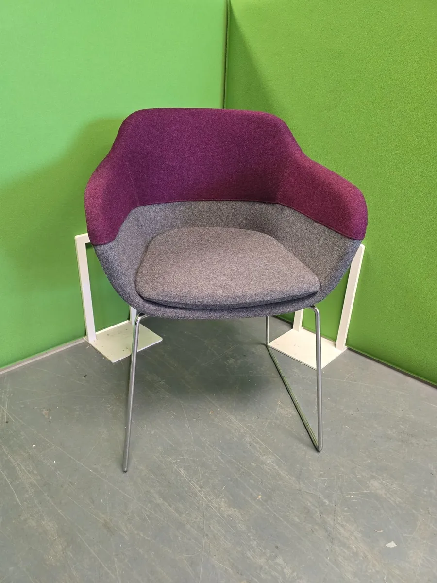 Ex showroom chairs (Singles only) - Image 4