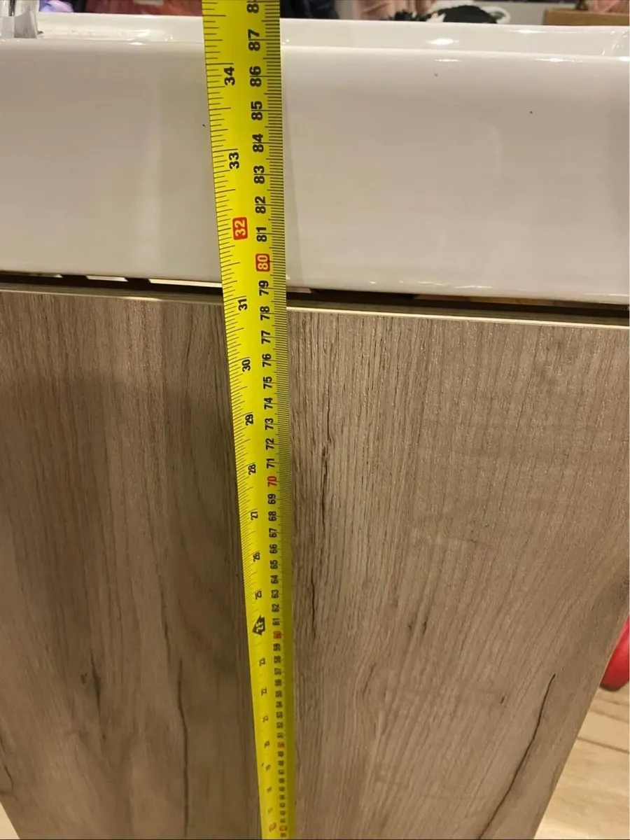 Bathroom sink - Image 4