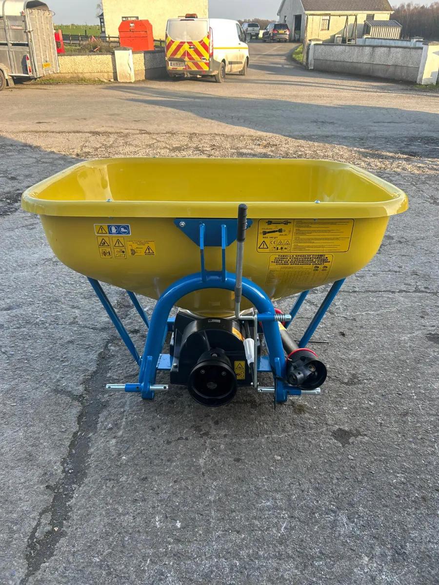 New Fleming Fertilizer Spreaders - Image 4
