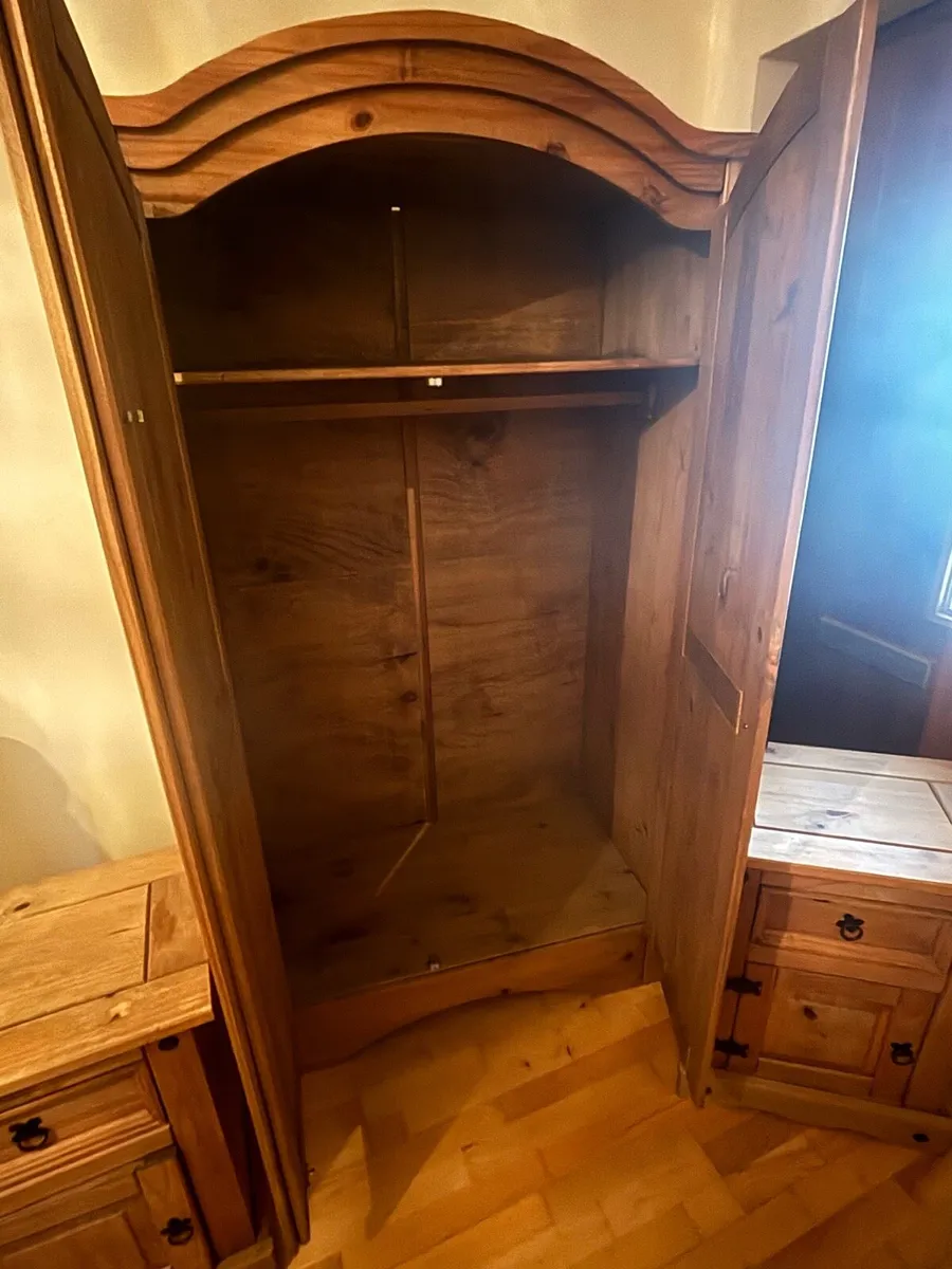 Wardrobe & 2 Bedside Lockers - Image 3