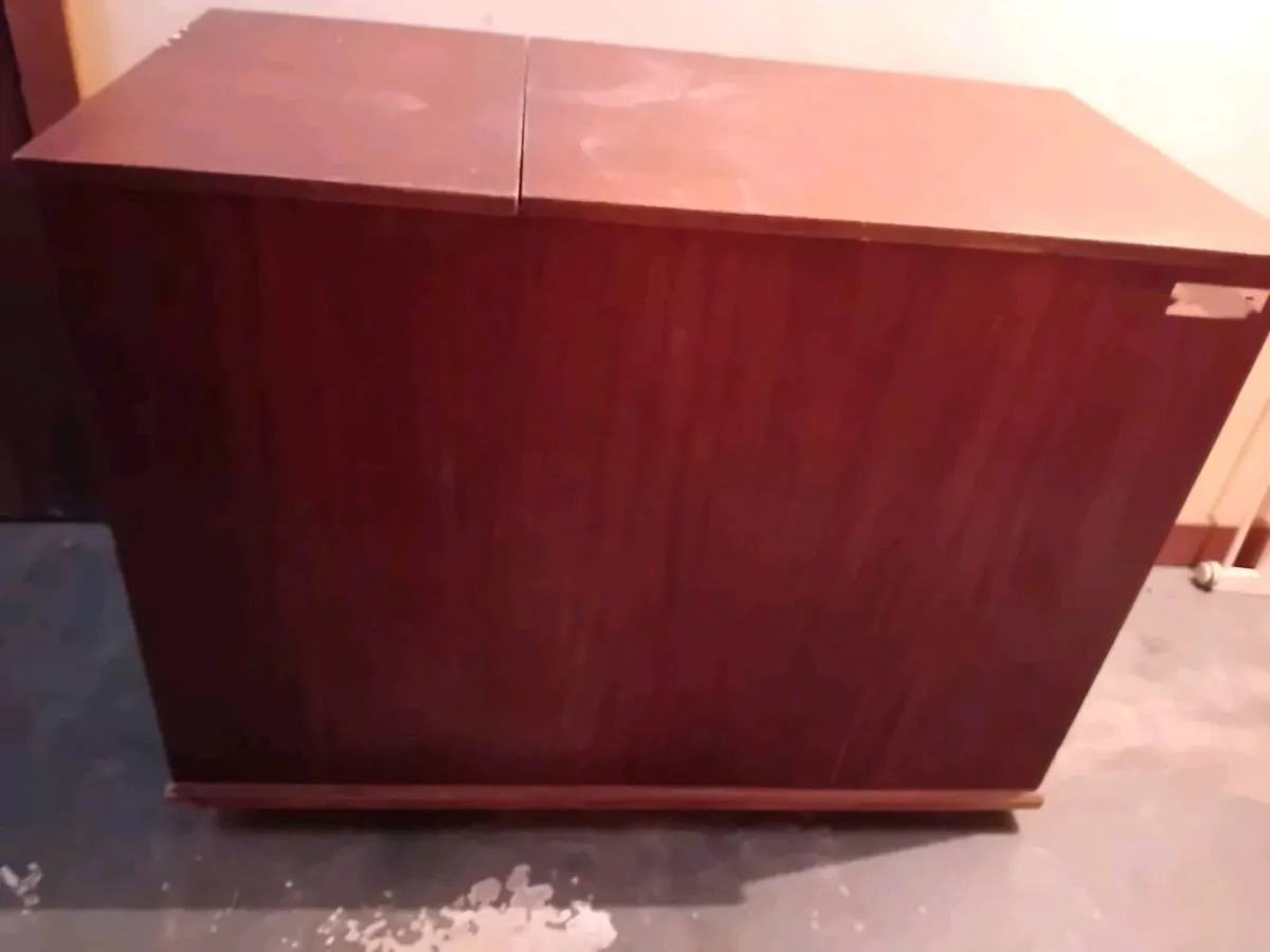 Storage container - Image 1