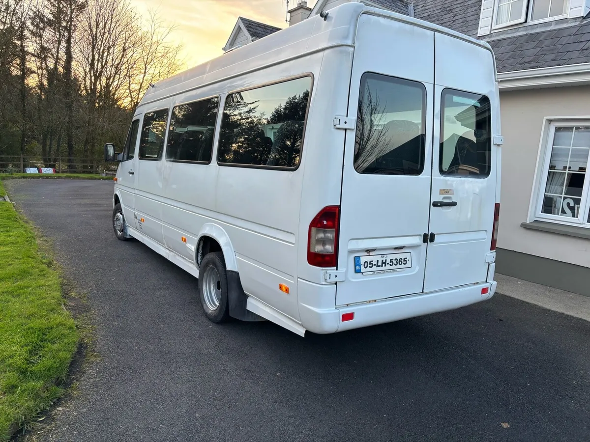 Mercedes sprinter 05 18 seater - Image 4