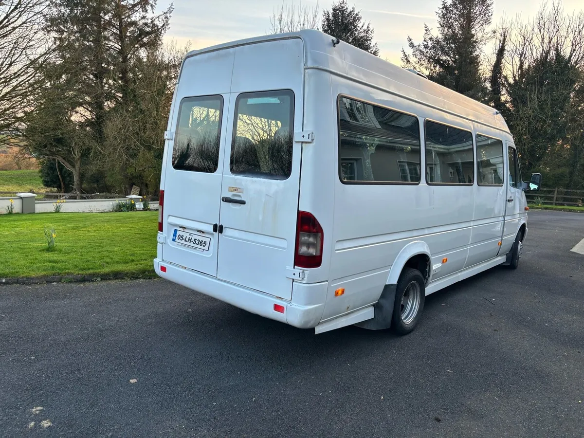 Mercedes sprinter 05 18 seater - Image 3