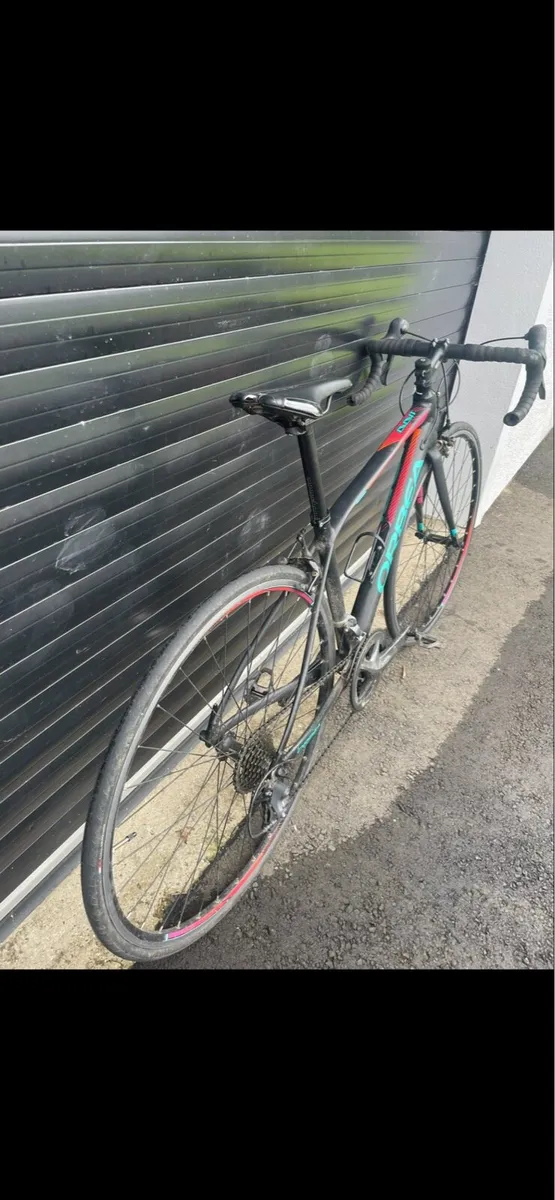 Road bike - Image 2