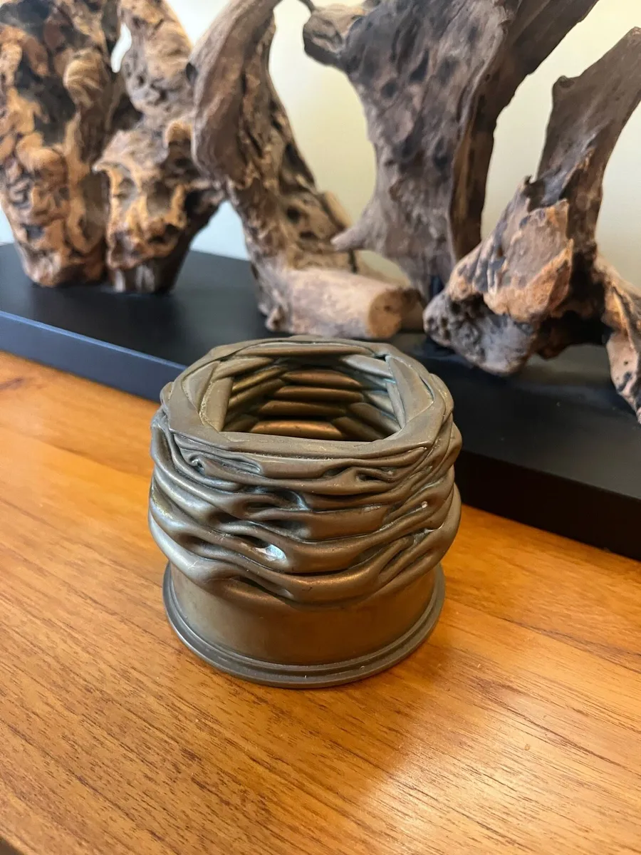 WW1 Waterford Munitions Shell - Image 2