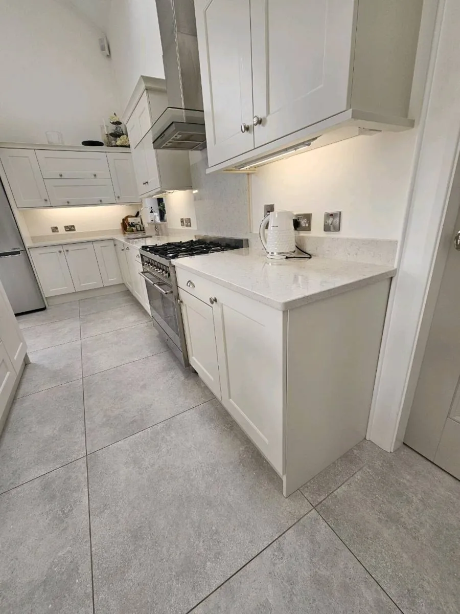 Full kitchen for sale - Image 4