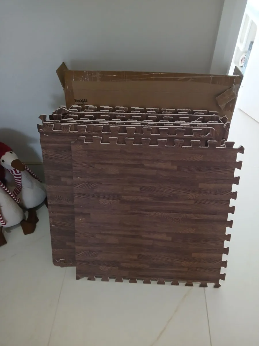 Interlocking mats - Image 1