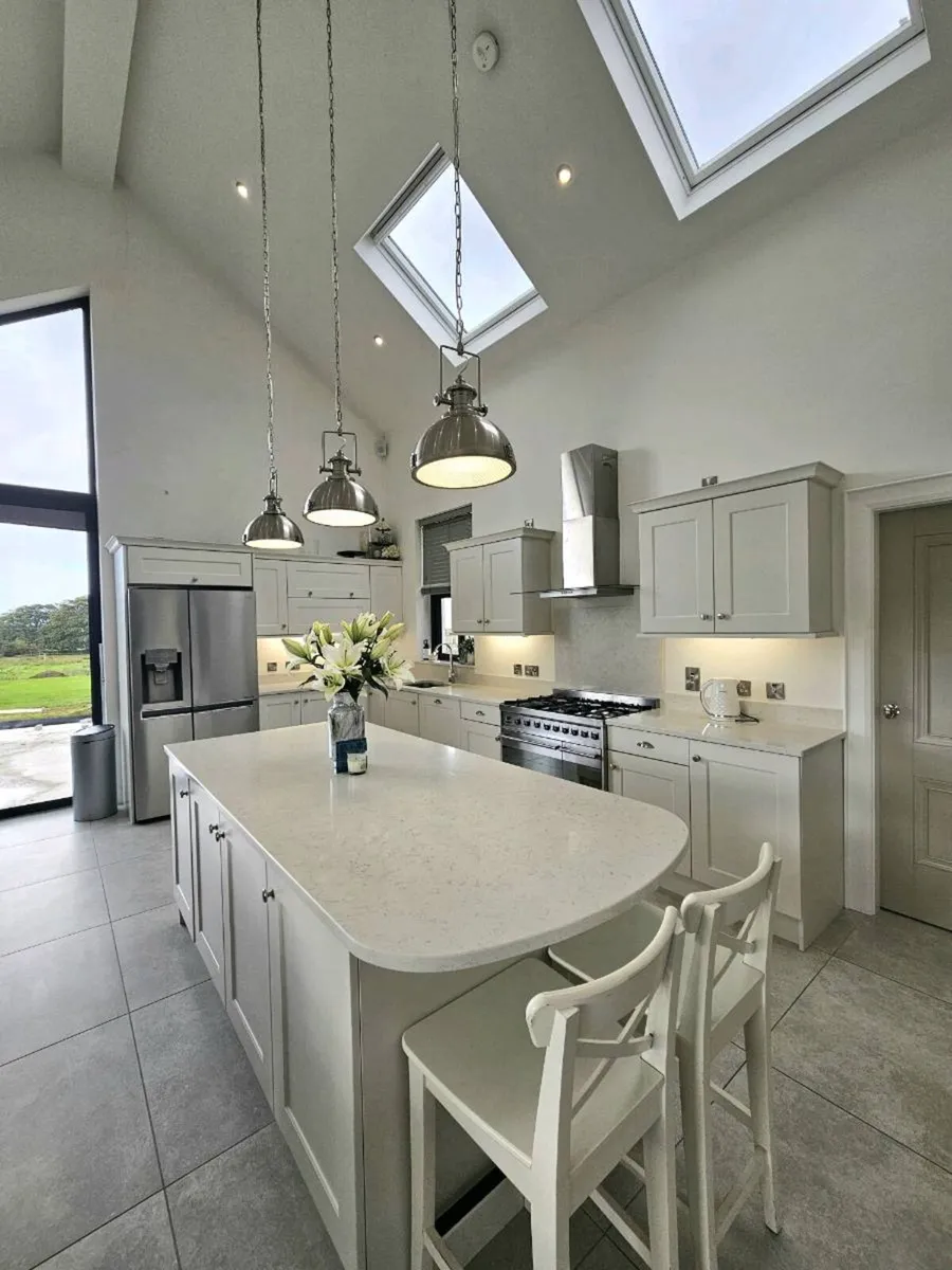 Full kitchen for sale - Image 1