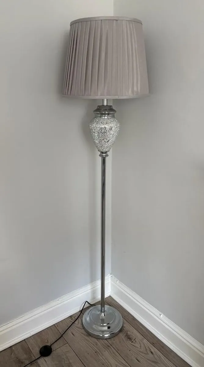 Floor lamp - Image 1
