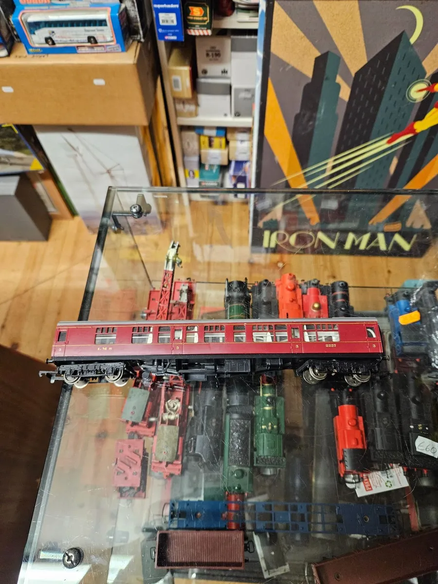 Hornby Lima OO Gauge Carraige