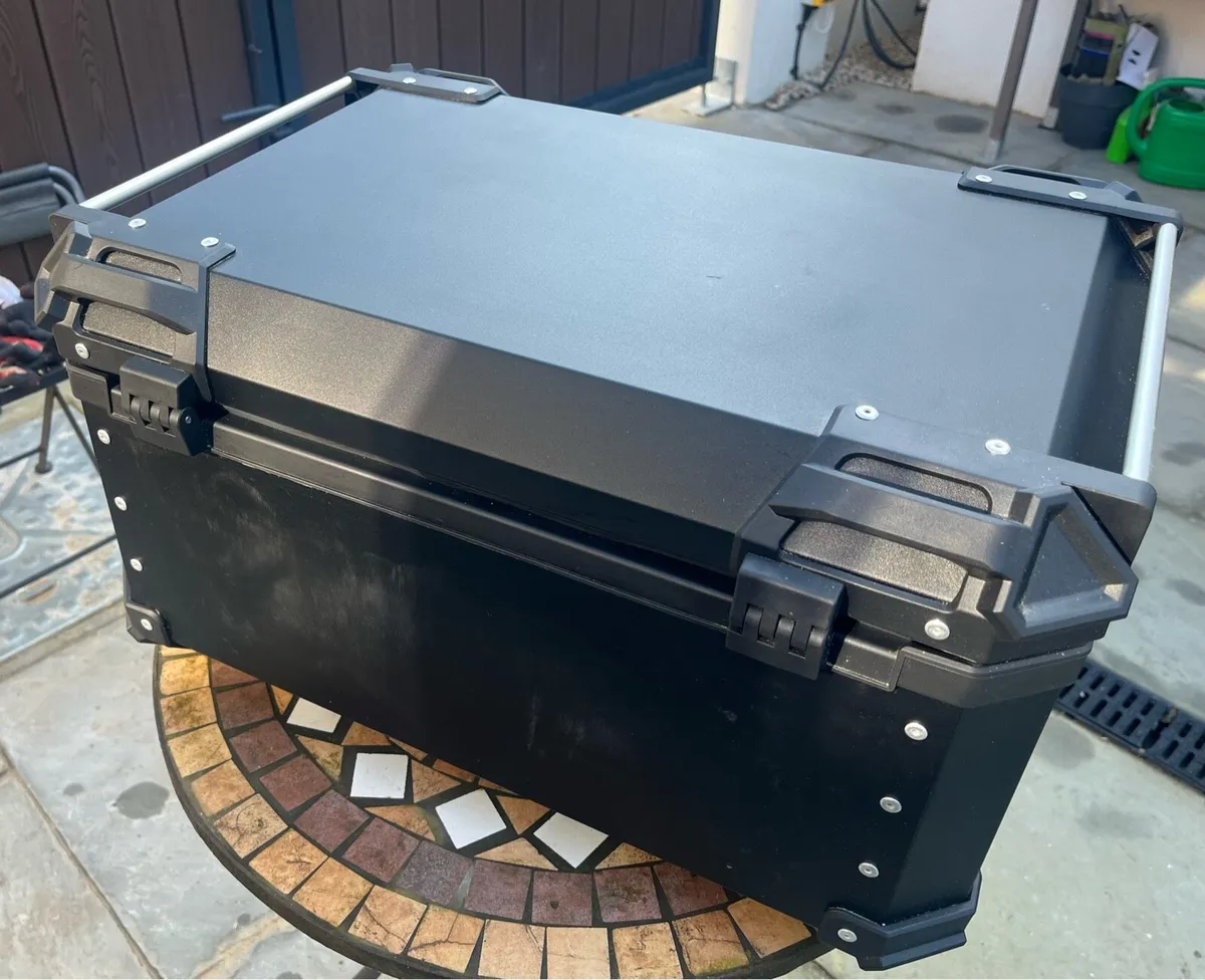 Motorbike top box - Image 3
